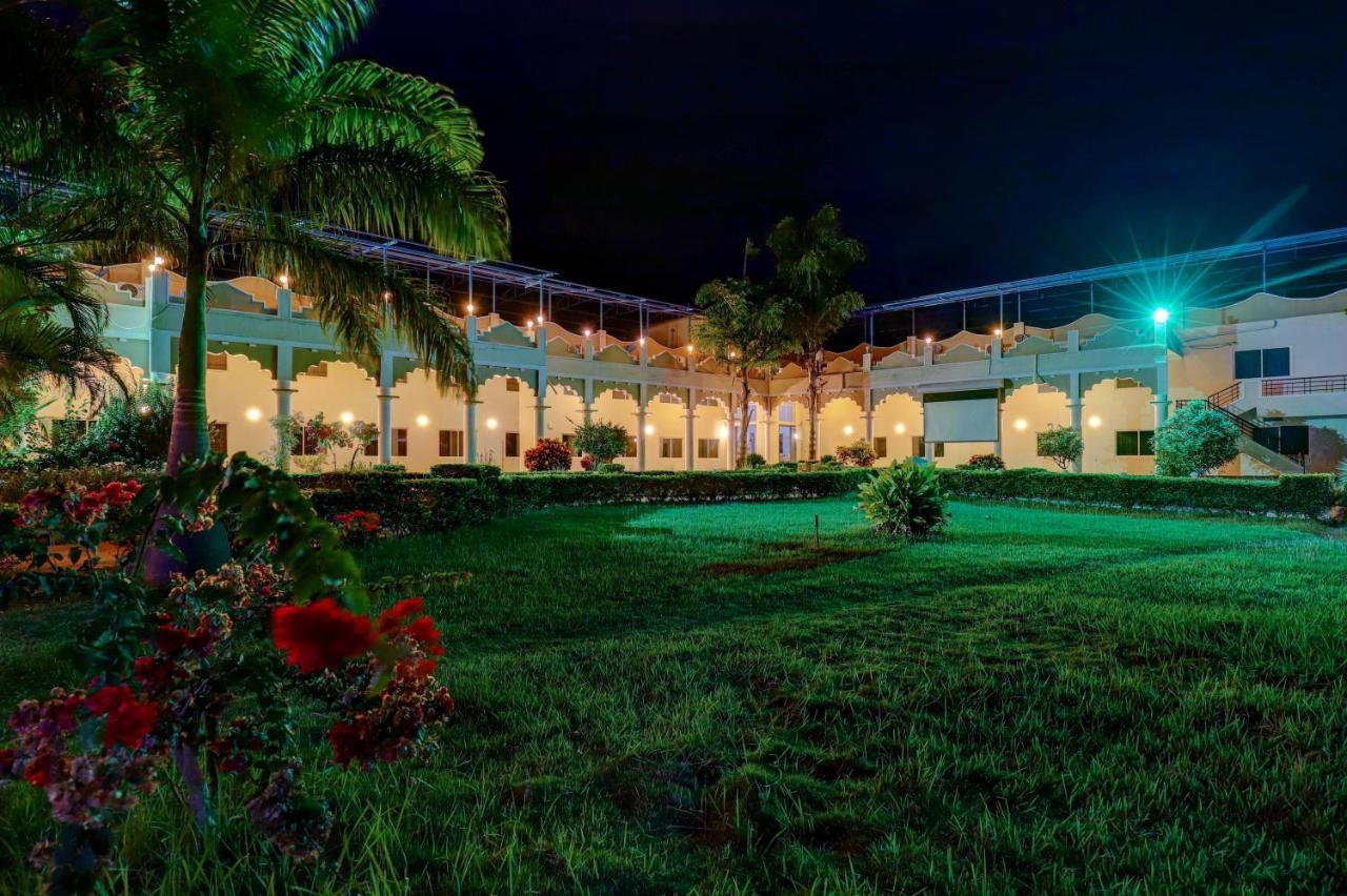 Brindavan Garden Resort & Spa Krishnarajasagara Экстерьер фото